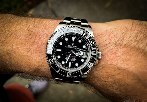 rolex sd43 discontinued|rolex sea dweller 43 review.